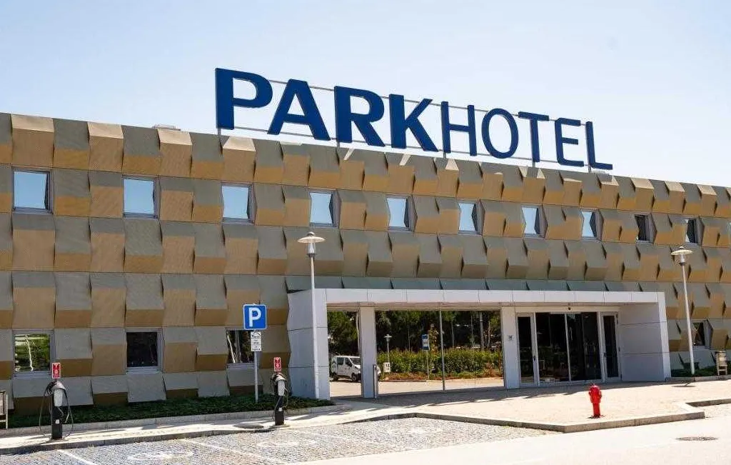 Park Hotel Porto Aeroporto 1